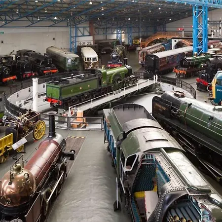 Centre Skeldergate 2 Bed With Parking *